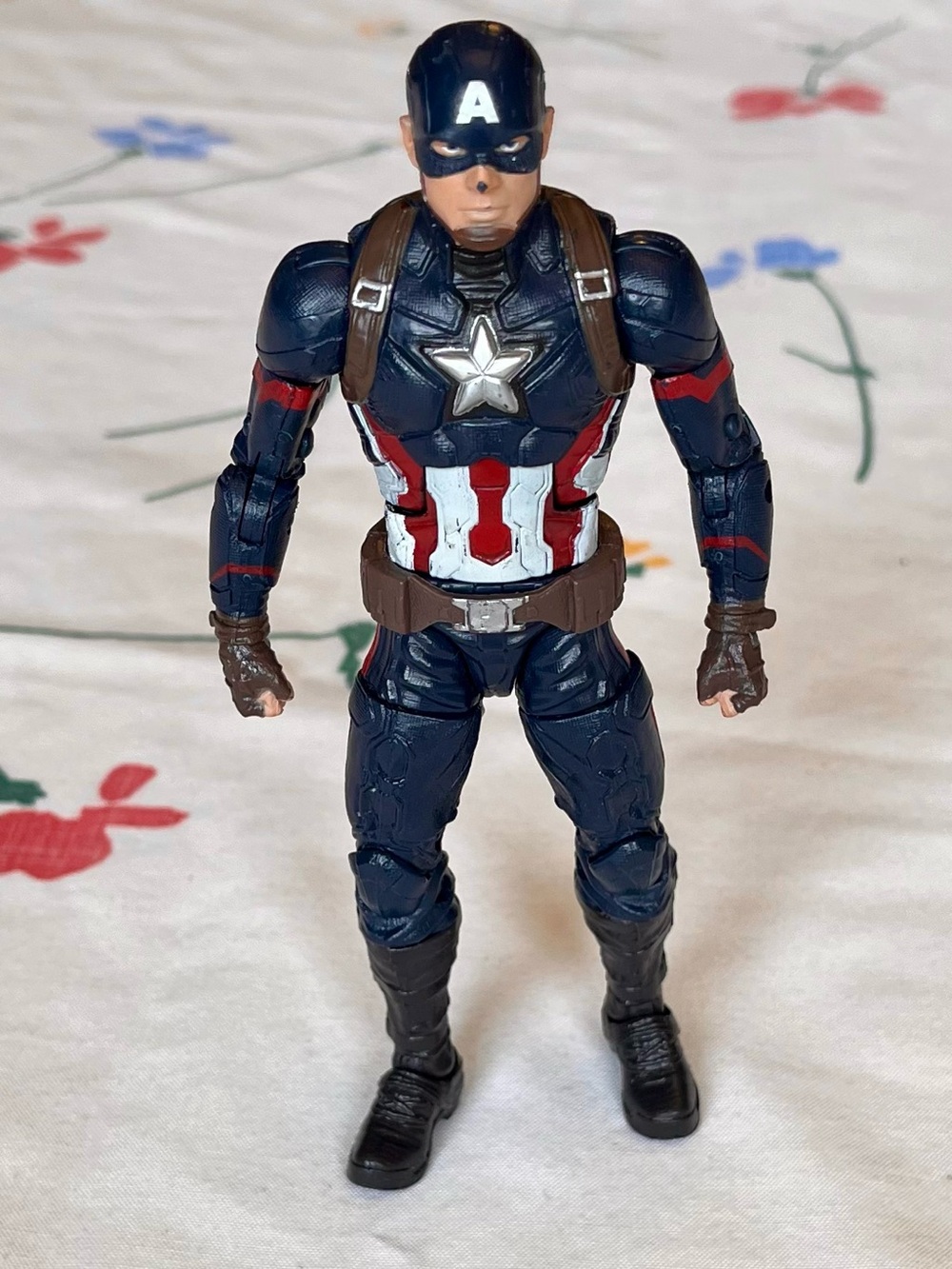2013 Marvel Legends Captain America Civil War 6” Action Figure
